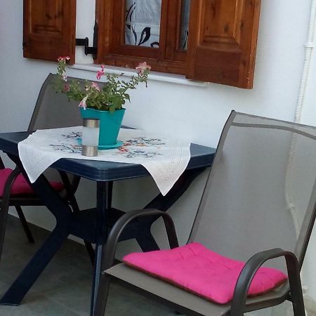 Maria Charalampaki Studios Skyros Luaran gambar