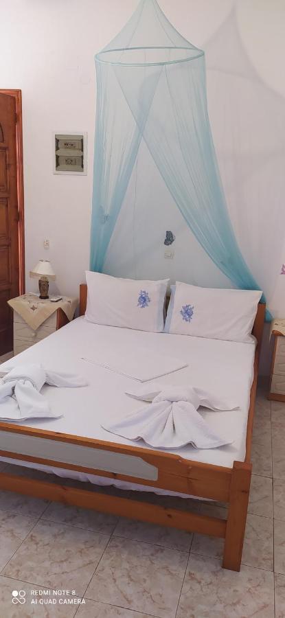 Maria Charalampaki Studios Skyros Luaran gambar