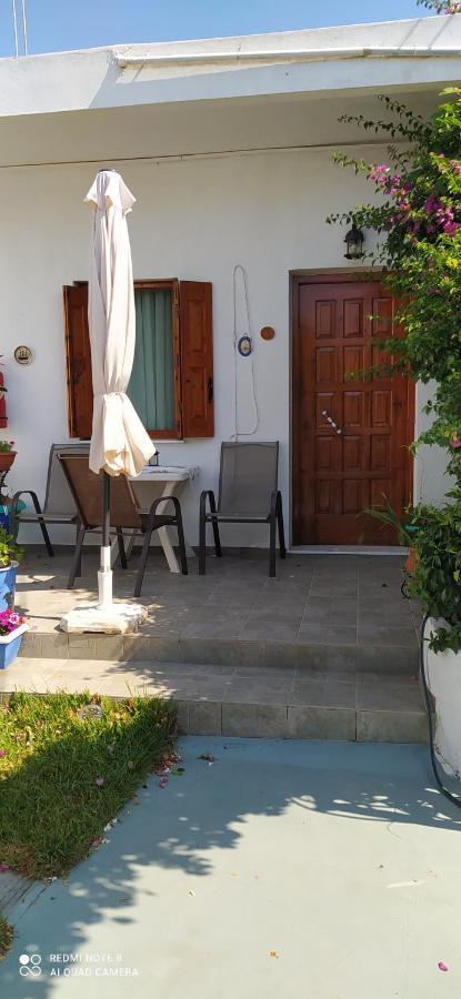 Maria Charalampaki Studios Skyros Luaran gambar