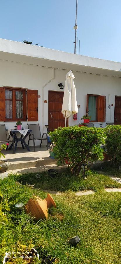 Maria Charalampaki Studios Skyros Luaran gambar